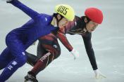 十一运会短道速滑男子500米预赛 名将隋宝库犯规出局