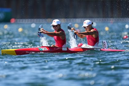 东京奥运会静水皮划艇女子500米双人皮艇 李冬/崟周玉晋级B组决赛