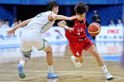 十五运会女子篮球22岁以下组小组赛 辽宁队54比84不敌北京队