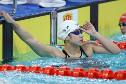 十五运会游泳女子200米混合泳预赛 浙江队余依婷晋级半决赛