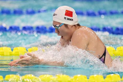 十五运会女子100米蝶蛙泳半决赛 叶诗文无缘决赛