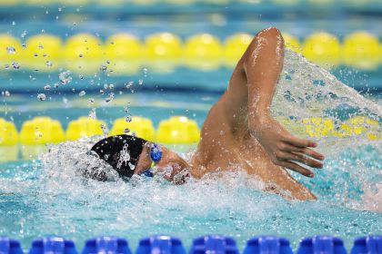 十五运会男子200米自由泳半决赛 山东队张展硕晋级决赛