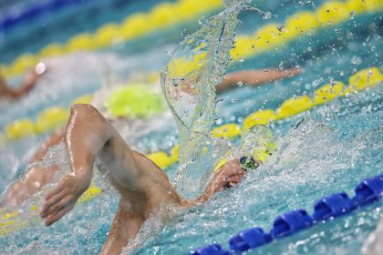 十五运会男子200米自由泳半决赛 浙江队孙杨晋级决赛