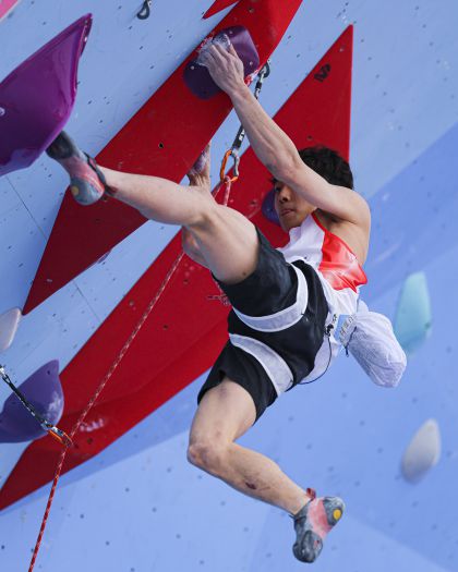 十五运会攀岩男子难度预赛赛况