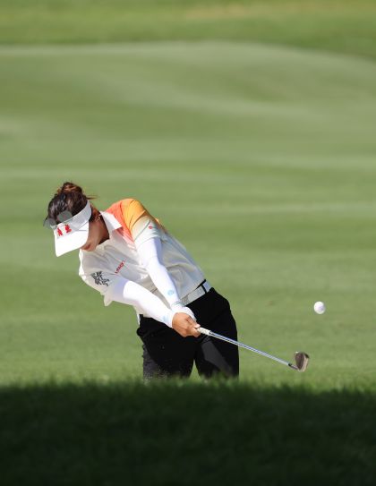 十五运会高尔夫女子个人和团体赛次日赛况