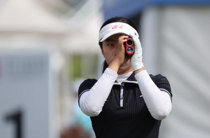 刘国梁女儿刘宇婕出战十五运会高尔夫团体赛