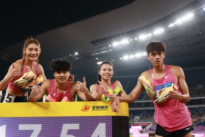 十五运会田径4x400米混合接力决赛 广东队夺冠