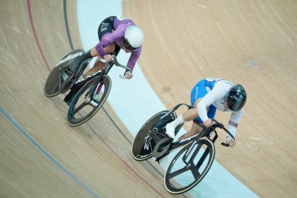 十五运场地自行车女子争先赛决赛  吉林选手苑丽颖夺冠