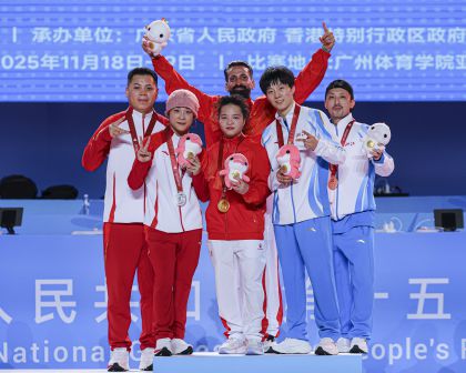 十五运会霹雳舞女子组金牌赛  河南队刘清漪卫冕