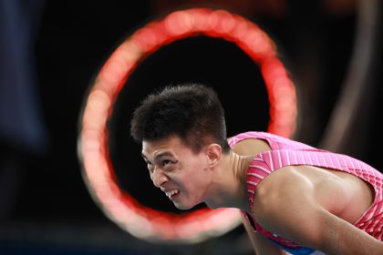 十五运会田径男子三级跳远决赛  广东队吴瑞庭夺冠