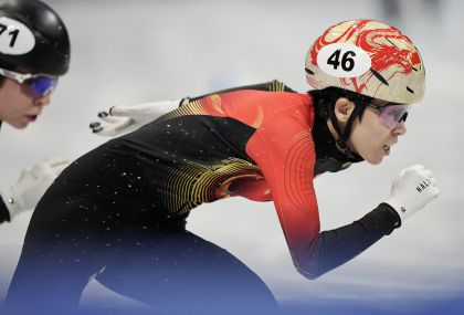 米兰冬奥会短道速滑女子500预赛 王欣然、范可新、张楚桐成功晋级