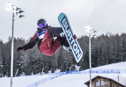 米兰冬奥会单板滑雪女子U型场地技巧预赛 蔡雪桐武绍桐晋级决赛