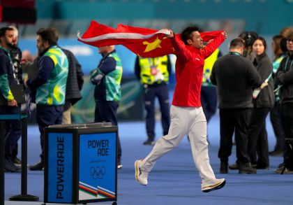 米兰冬奥会速度滑冰男子1000米决赛 宁忠岩摘铜