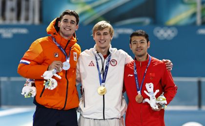 米兰冬奥会速度滑冰男子1000米决赛 宁忠岩摘铜