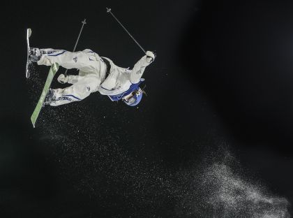 米兰冬奥会女子自由式滑雪大跳台资格赛 谷爱凌、刘梦婷晋级决赛