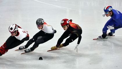 米兰冬奥会短道速滑男子5000米接力半决赛 中国队无缘决赛