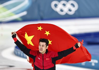 米兰冬奥会速度滑冰男子1500米决赛 宁忠岩破奥运纪录摘金
