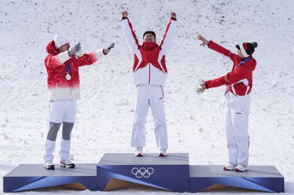 米兰冬奥会自由式滑雪男子空中技巧决赛 王心迪夺得金牌